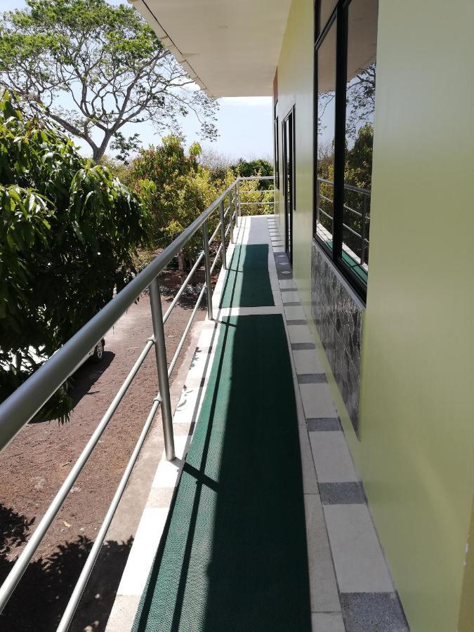 Cucuve Eco Hostal Puerto Baquerizo Moreno Exterior foto